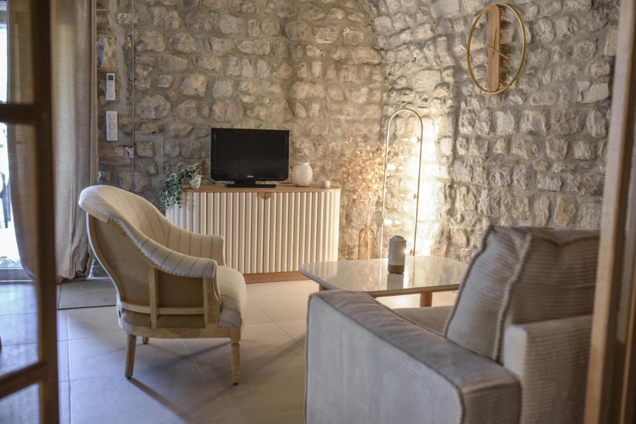Chateau De Chaussy Ruoms Eksteriør bilde